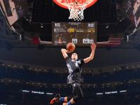 TheShy爆冷击败拜仁，赛况扑朔迷离引爆全场！