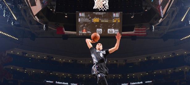 TheShy爆冷击败拜仁，赛况扑朔迷离引爆全场！