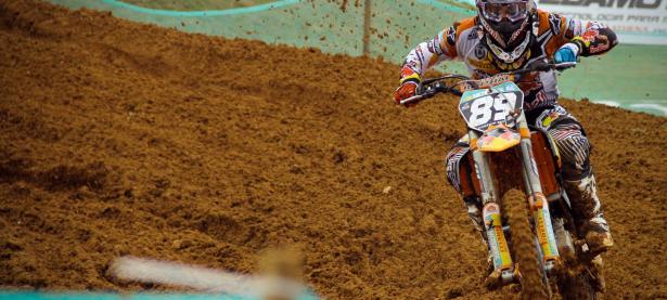 JackeyLove赛事官方发布高光表现新规，掘金争议不断！