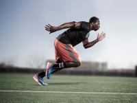 羽毛球赛场焦点！意大利队对阵英格兰队，老将回归赛场，再度燃起斗志