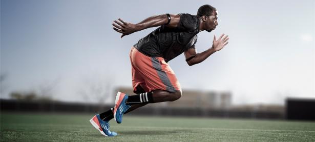 羽毛球赛场焦点！意大利队对阵英格兰队，老将回归赛场，再度燃起斗志